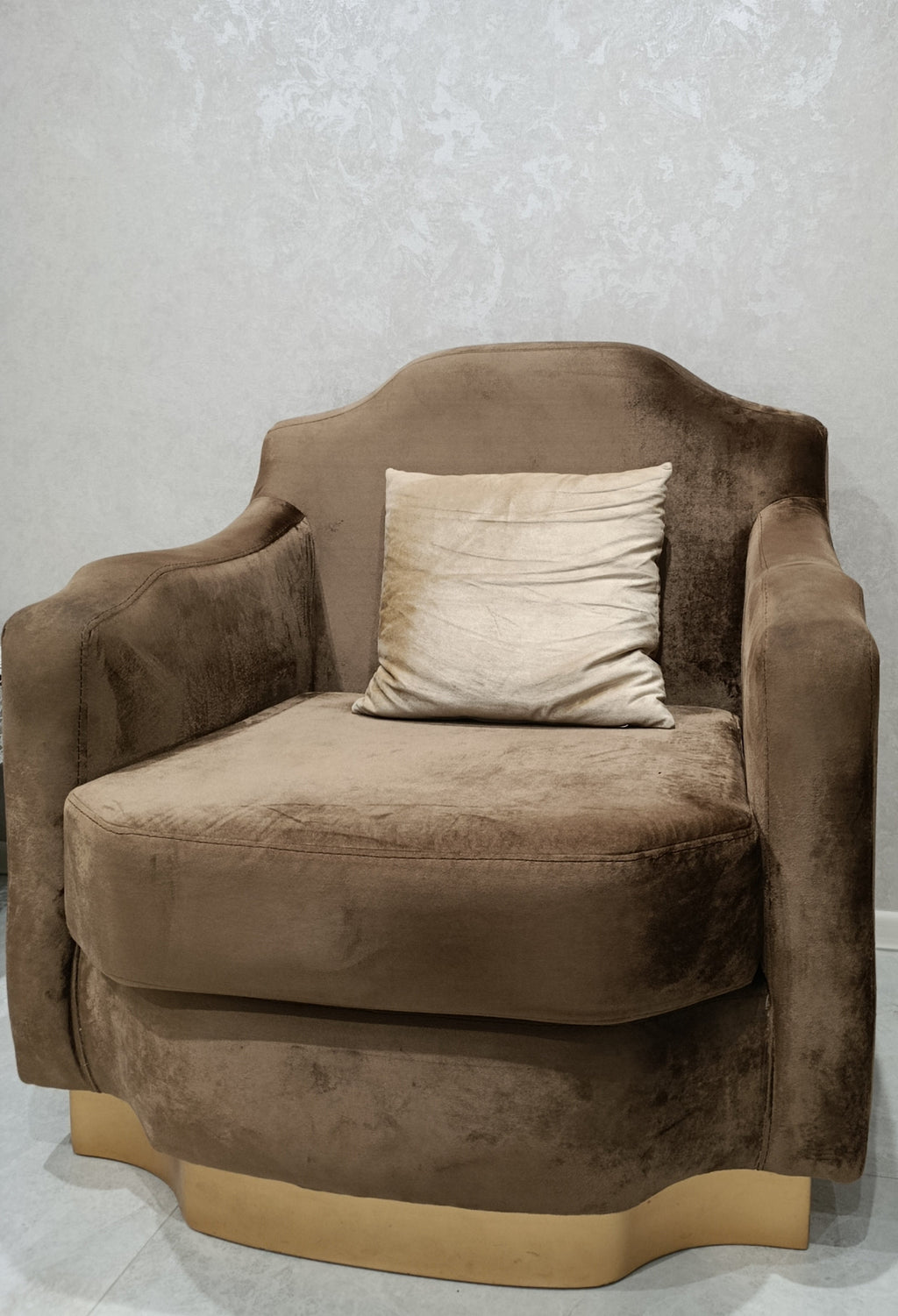 Luxury Divan Dəsti – 3+1+1 Oturma Qrupu (Qəhvəyi Məxmər) - Levent Mebel
