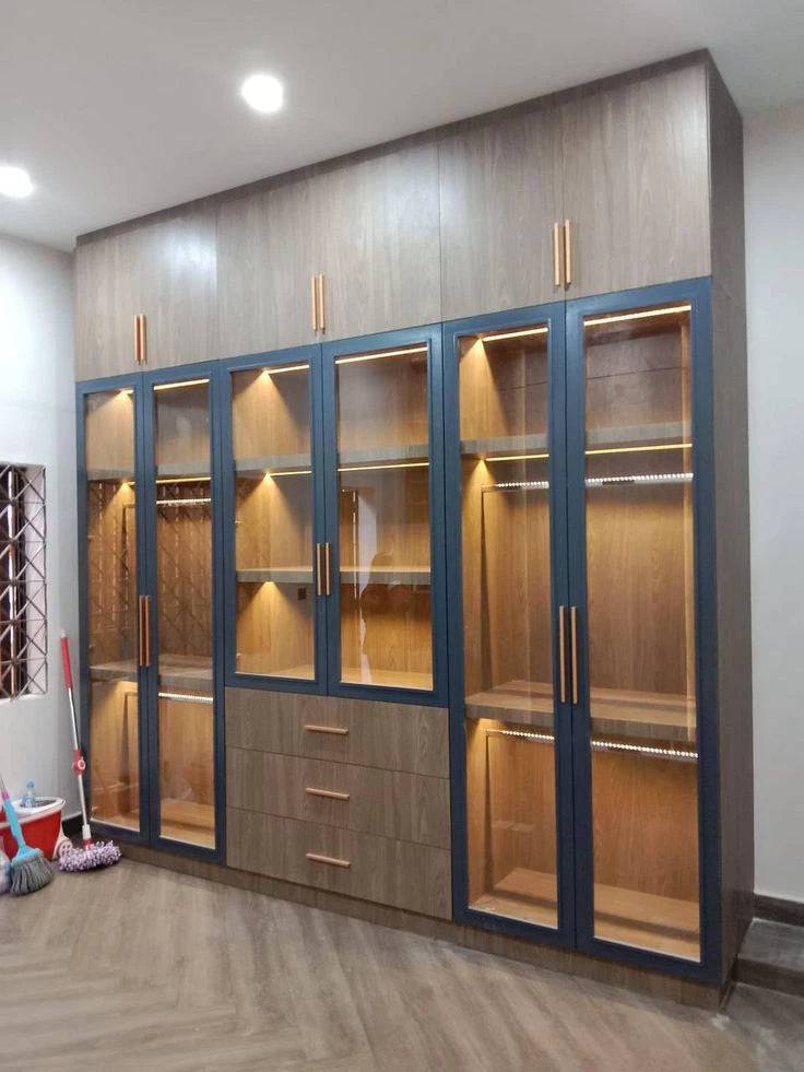 Premium LED İşıqlı Şüşəli Gərdərob – 6 Qapılı Lüks Paltar Dolabı - Levent Mebel